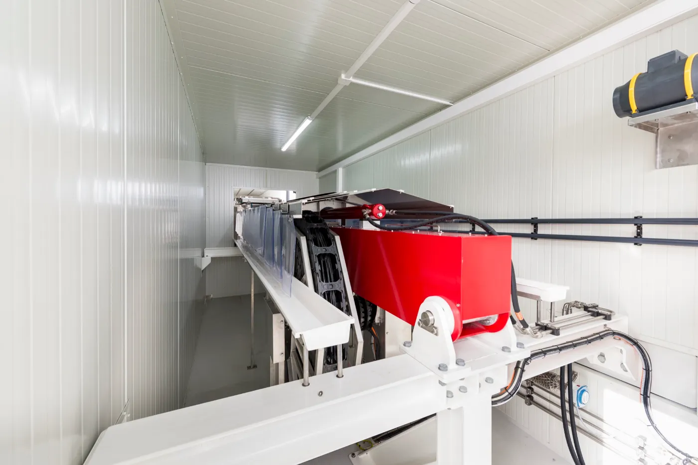 De telescopische robotarm van HB Nexus in de technische ruimte